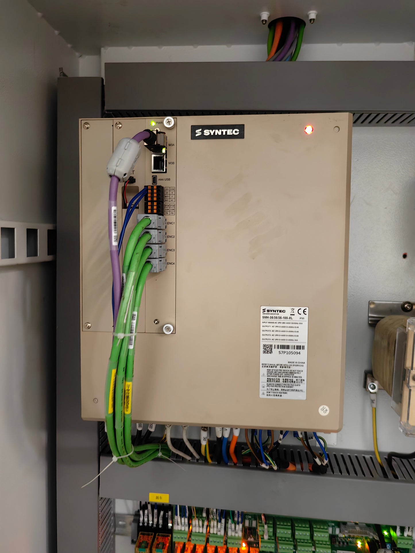 CNC  Machining Center V800