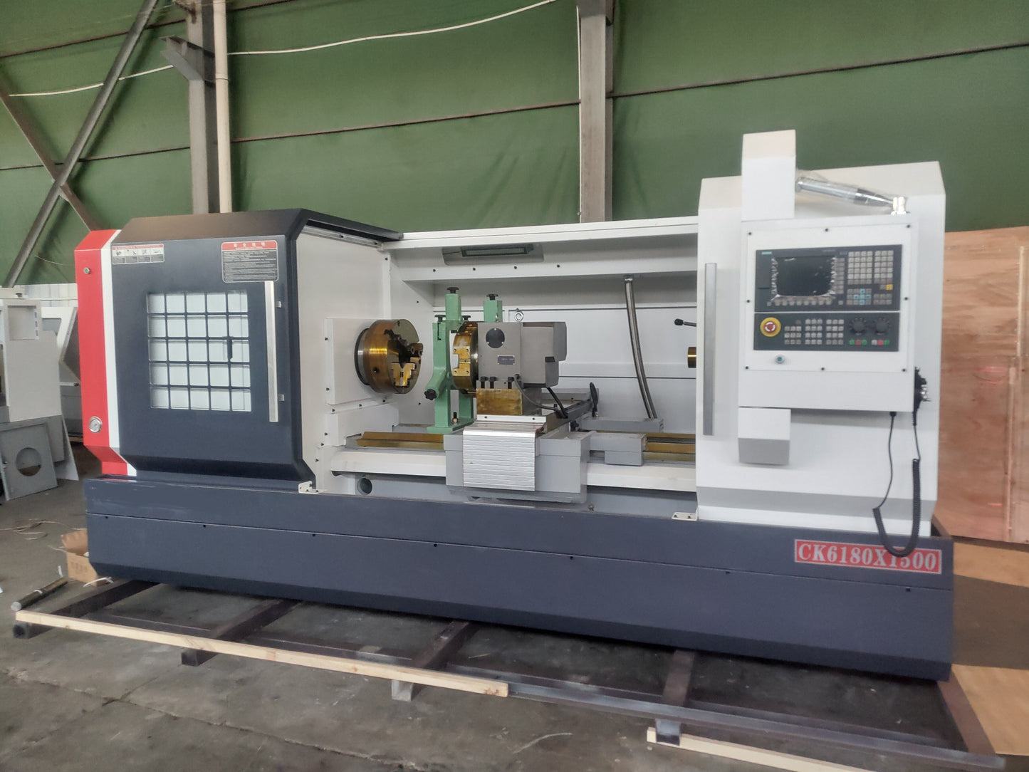 Heavy Duty Machine CNC Lathe Machine CK6180