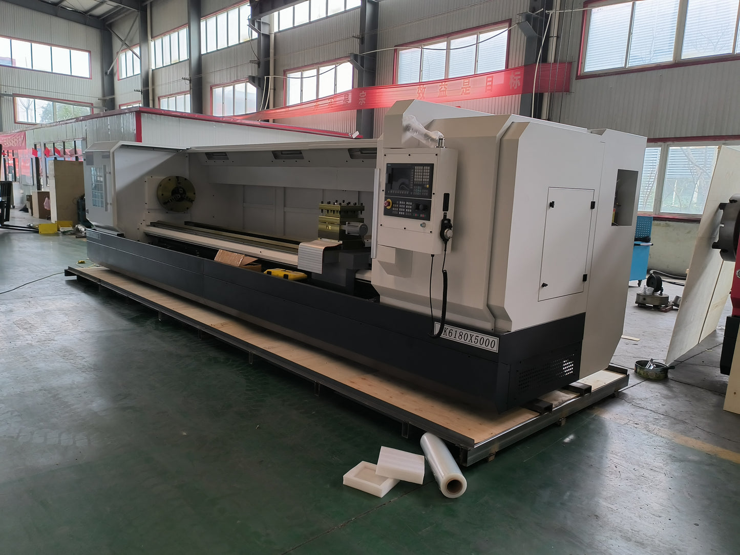 Heavy Duty Machine CNC Lathe Machine CK6180