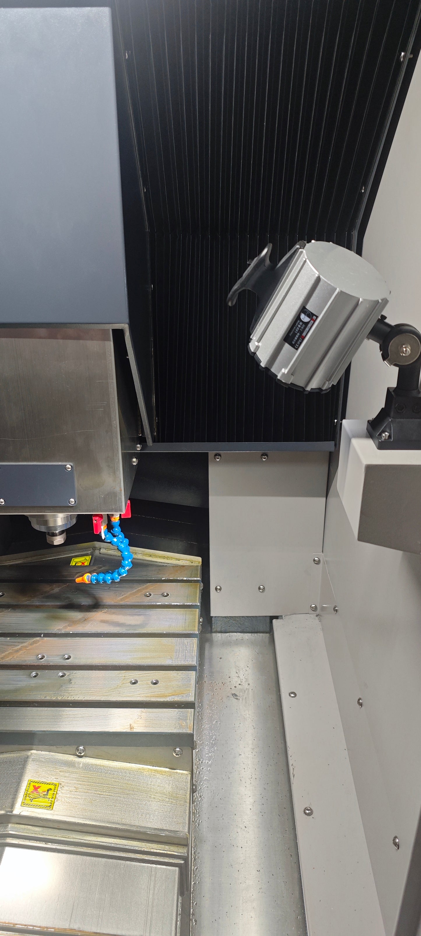 CNC Engraving and Milling Machine M5