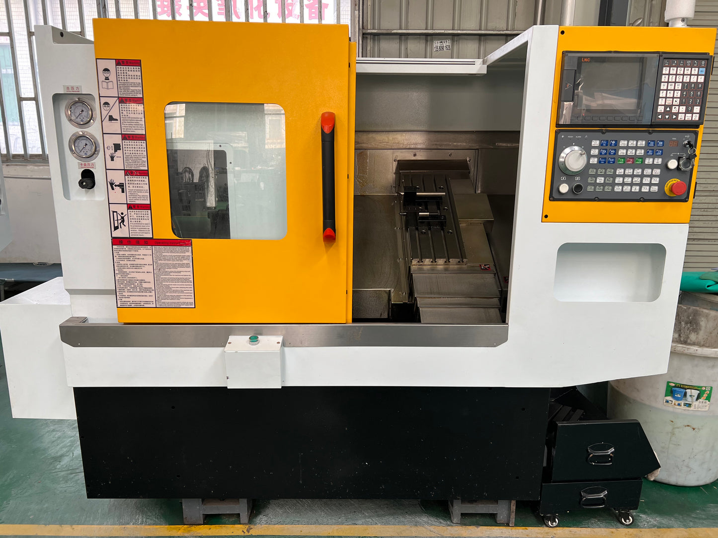 CNC Lathe Machine CK36L