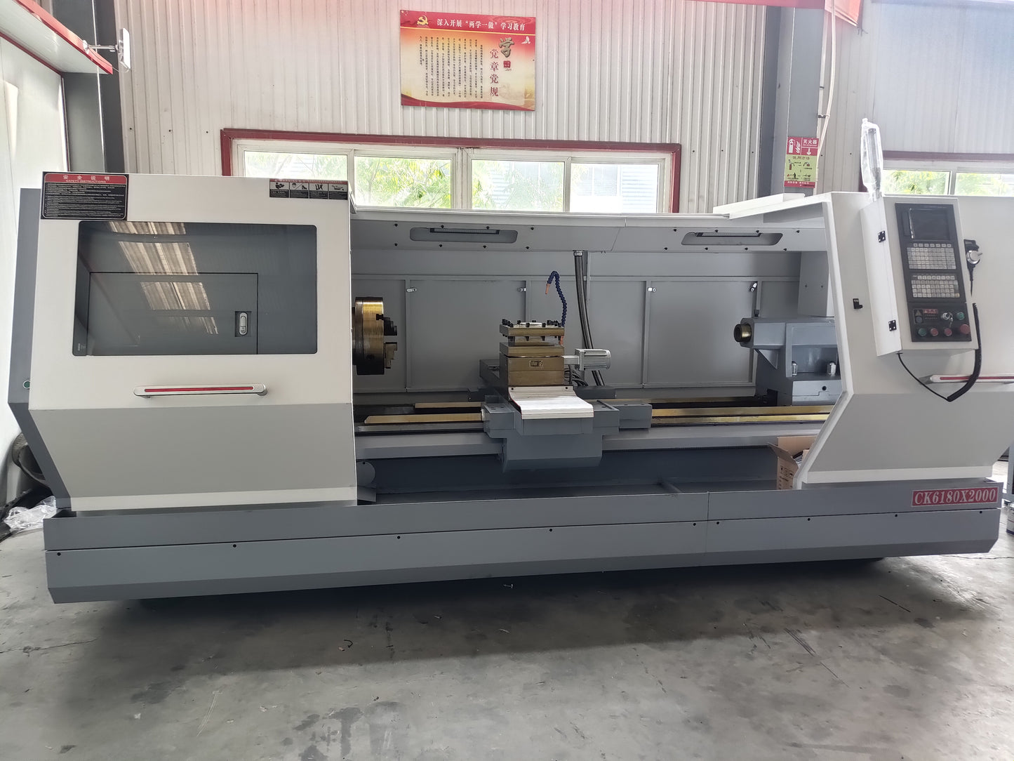 Heavy Duty Machine CNC Lathe Machine CK6180