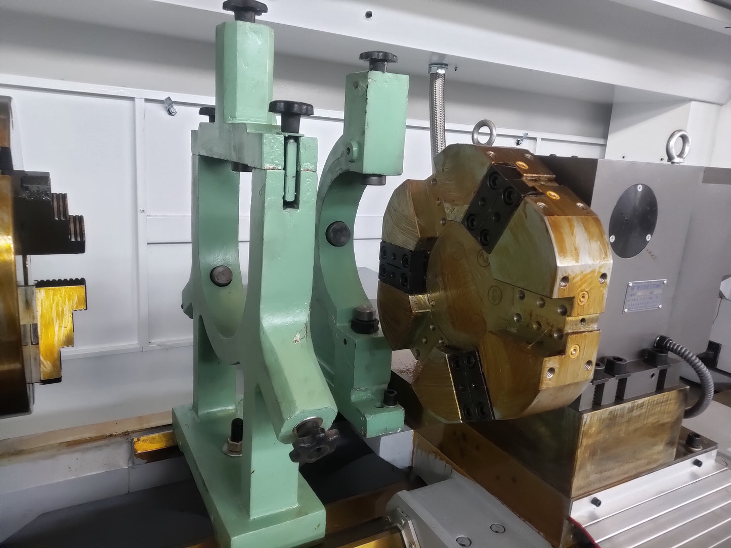 Heavy Duty Machine CNC Lathe Machine CK6180
